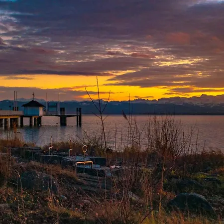 Gemuetliches Studio Fuer Zwei In Immenstaad Nur 500M Vom See Immenstaad am Bodensee Buitenkant foto